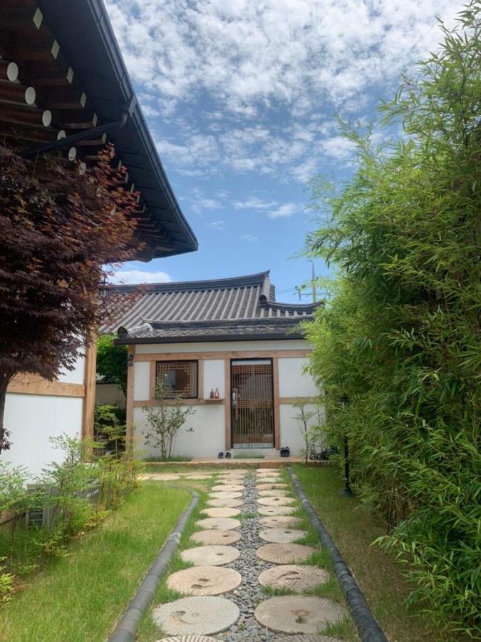 Adam Guesthouse Gyeongju Exterior photo